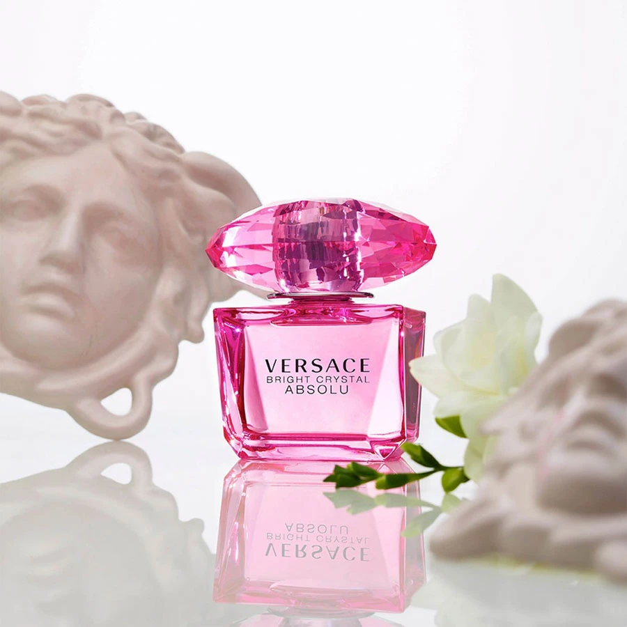Nước hoa Versace bright crystal Absolu phiên bản mới có thể dễ dàng đáp ứng mọi nhu cầu người dùng