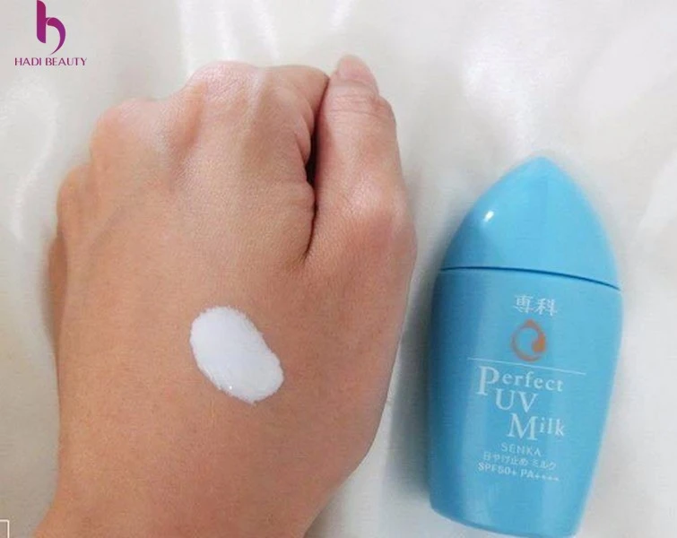 chất kem của Senka Shiseido Perfect UV Milk SPF50