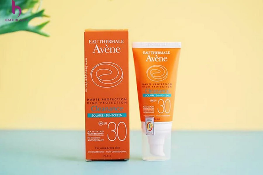 Kem chống nắng dịu nhẹ Avene High Protection Cleanance Sunscreen SPF 30
