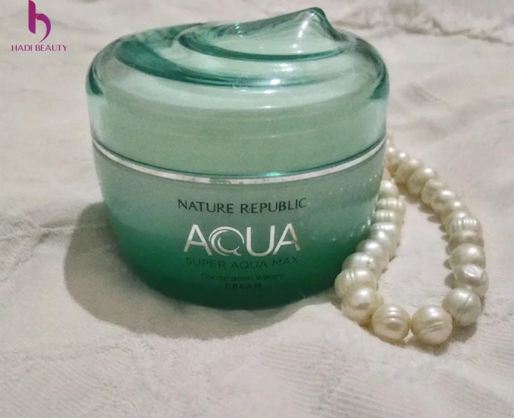 Nature Republic Super Aqua Max Combination Watery Cream.