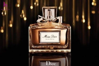 Review thiết kế nhẹ nhàng và sang trọng của nước hoa mini Miss Dior EDP