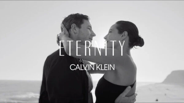nước hoa đại diện cho gia đình, hòa bình và tình yêu của ông Calvin Klein
