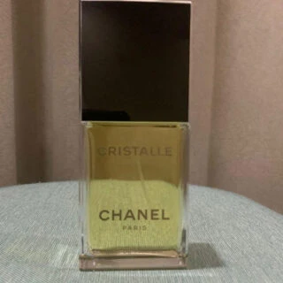 Hương thơm của Chanel Cristalle EDP 100ml tươi tắn