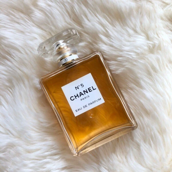 Hương thơm của Chanel No.5 Eau De Parfum quyến rũ