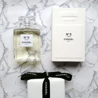 Hương thơm của Chanel No 5 L’Eau Women ngọt ngào