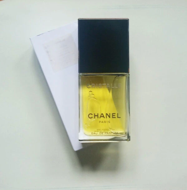 Thiết kế chai Chanel Cristalle EDP 100ml cảm hứng