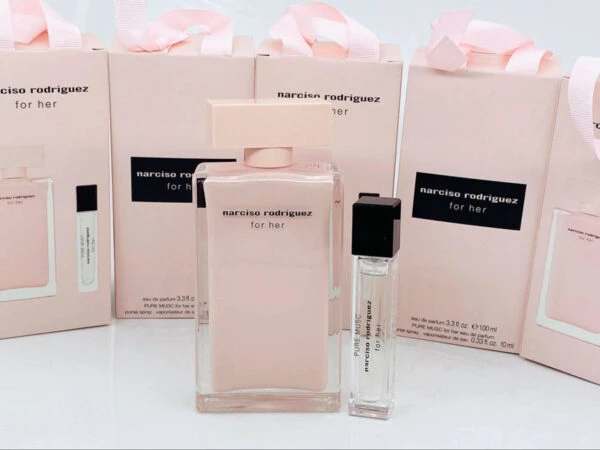 Thiết kế chai Narciso Rodriguez For Her Limited Edition