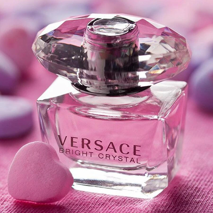 Nước hoa Versace Bright Crystal với các tầng hương hoa