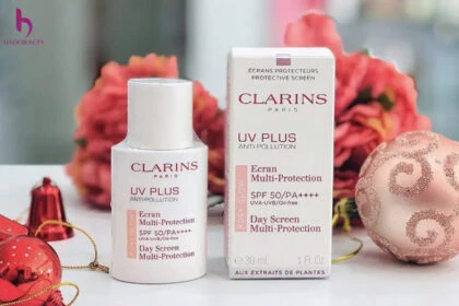 review kem chống nắng cho bà bầu Clarins UV Plus